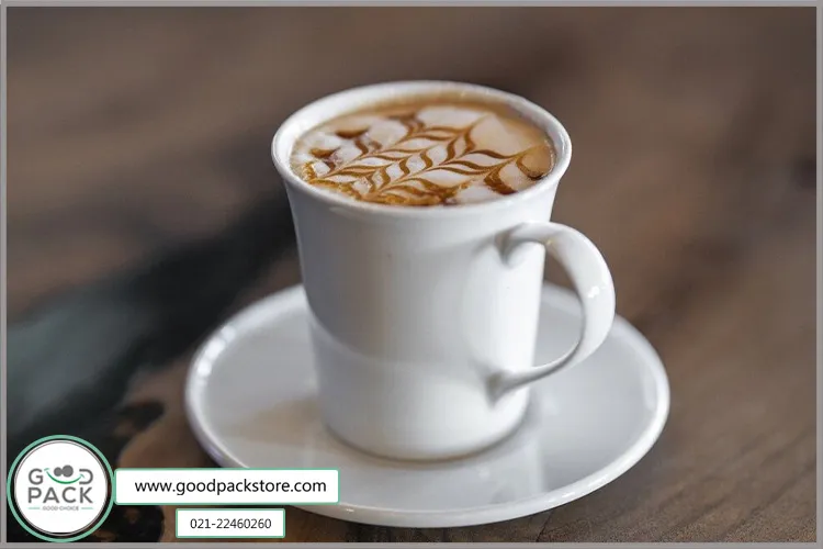 تصویری از کافه اوله (Cafe au lait)، یکی از انواع نوشیدنی های سرد و گرم بر پایه قهوه